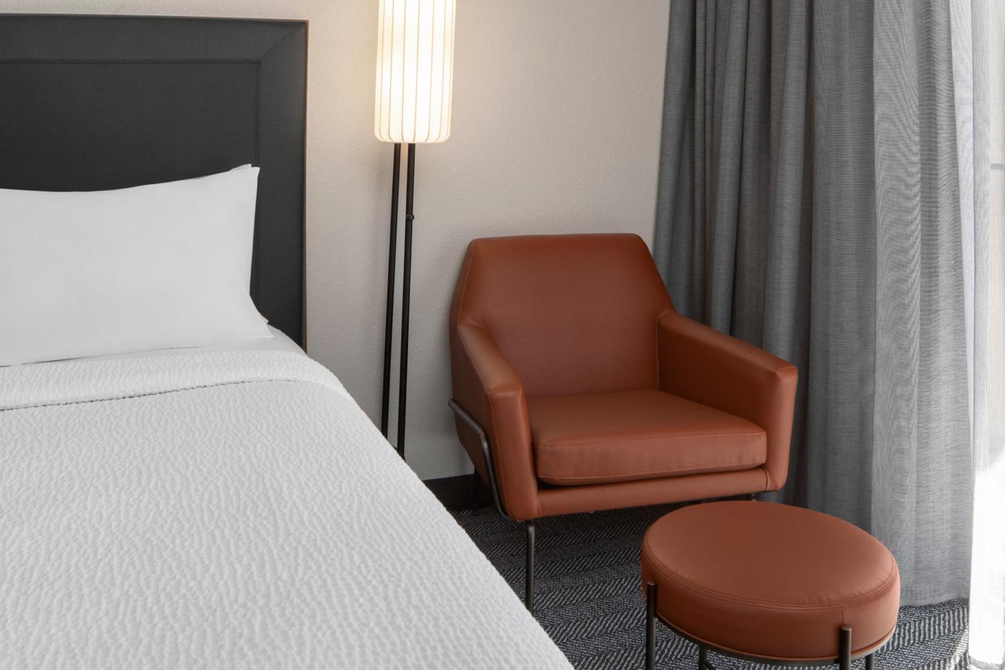 Courtyard By Marriott Little Rock West Hotel Bagian luar foto