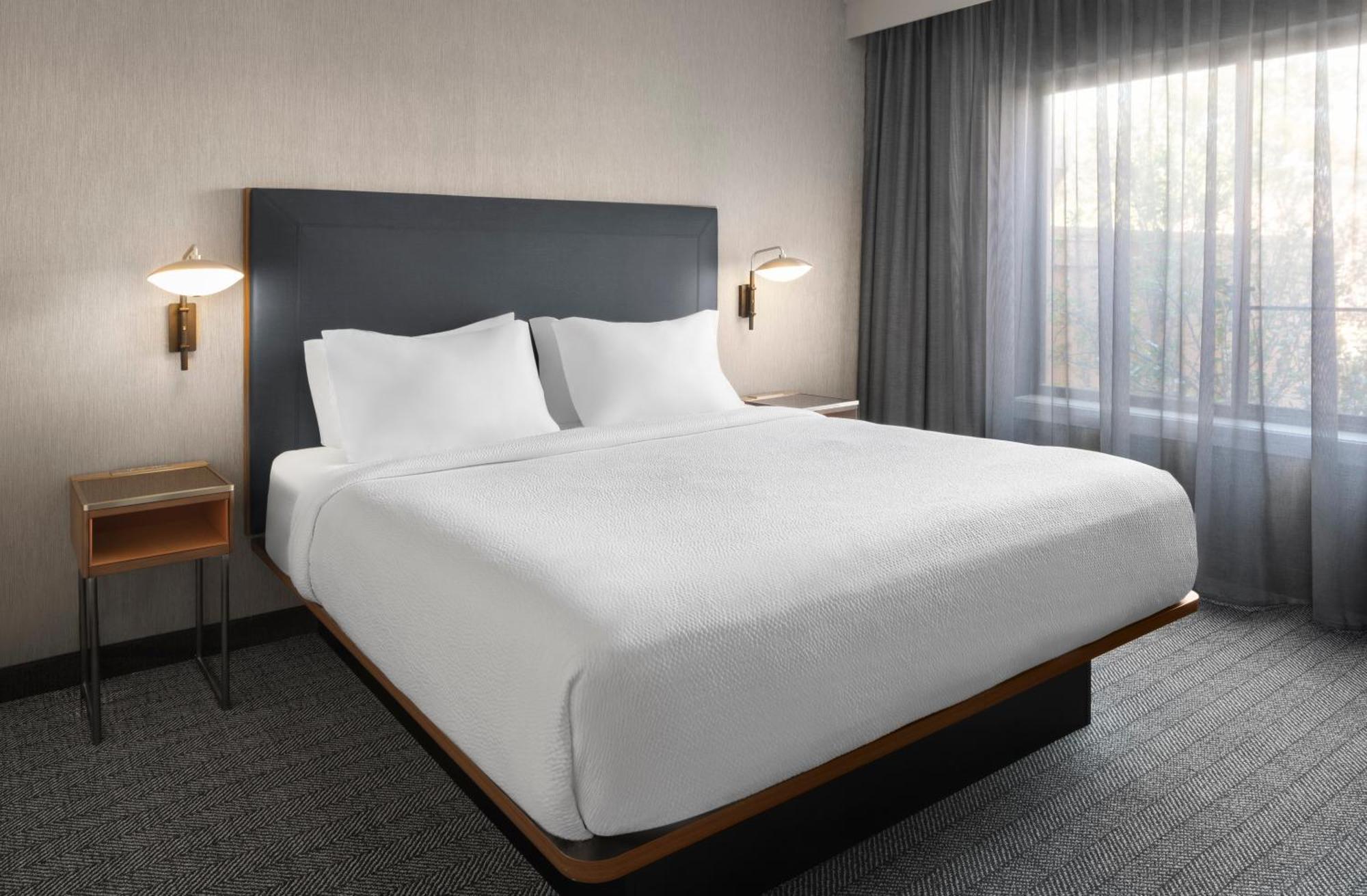 Courtyard By Marriott Little Rock West Hotel Bagian luar foto
