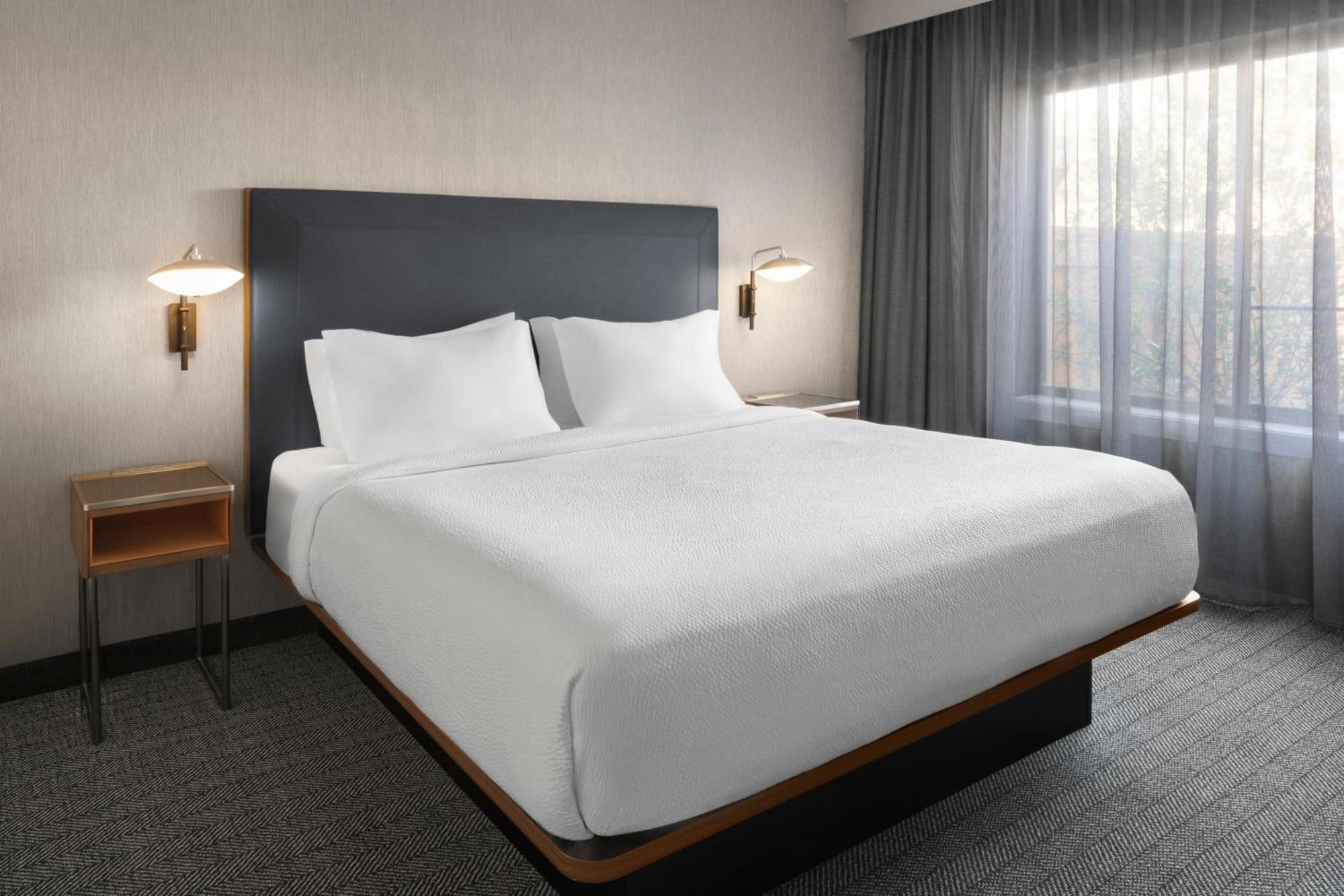 Courtyard By Marriott Little Rock West Hotel Bagian luar foto