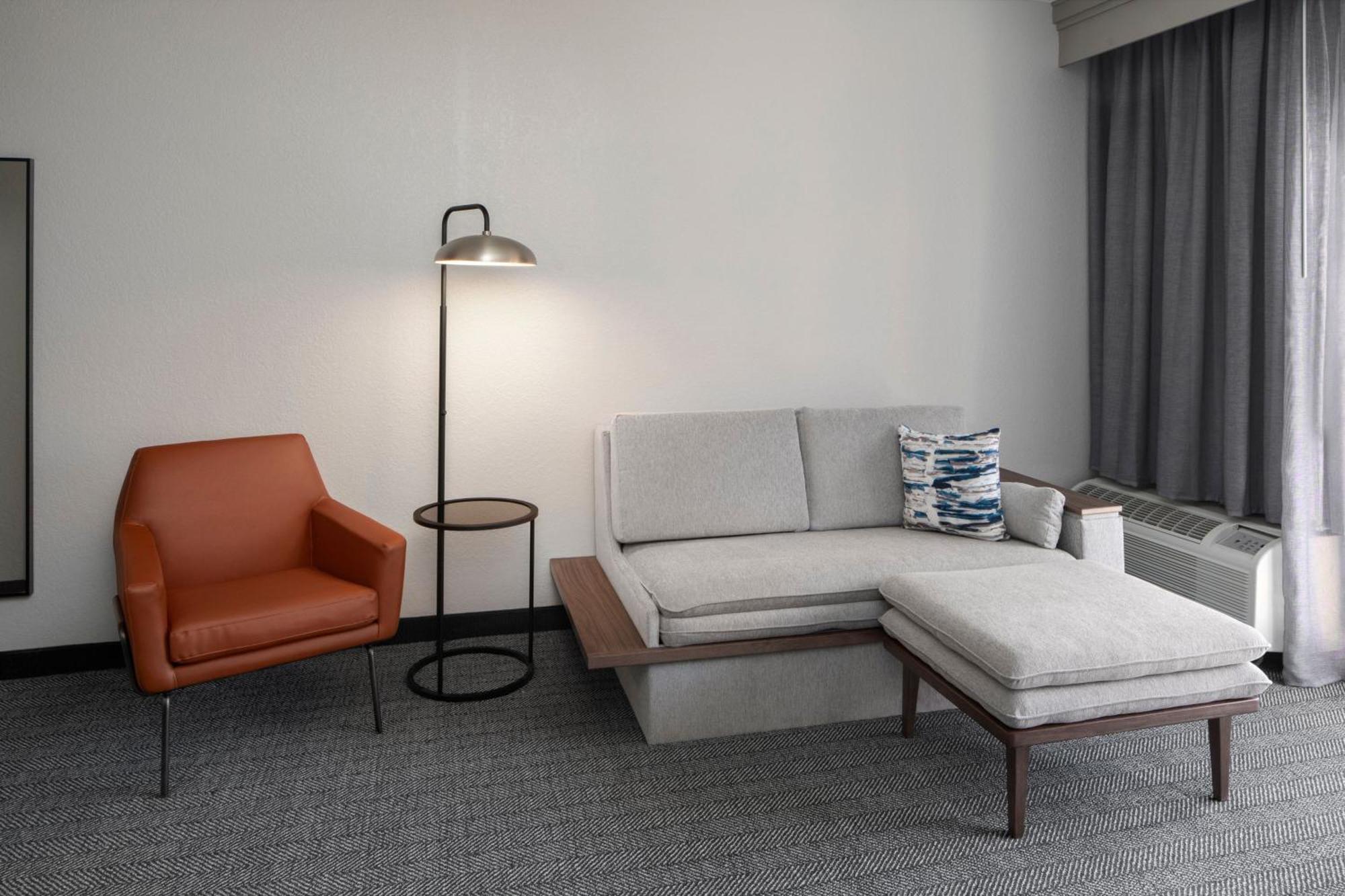 Courtyard By Marriott Little Rock West Hotel Bagian luar foto