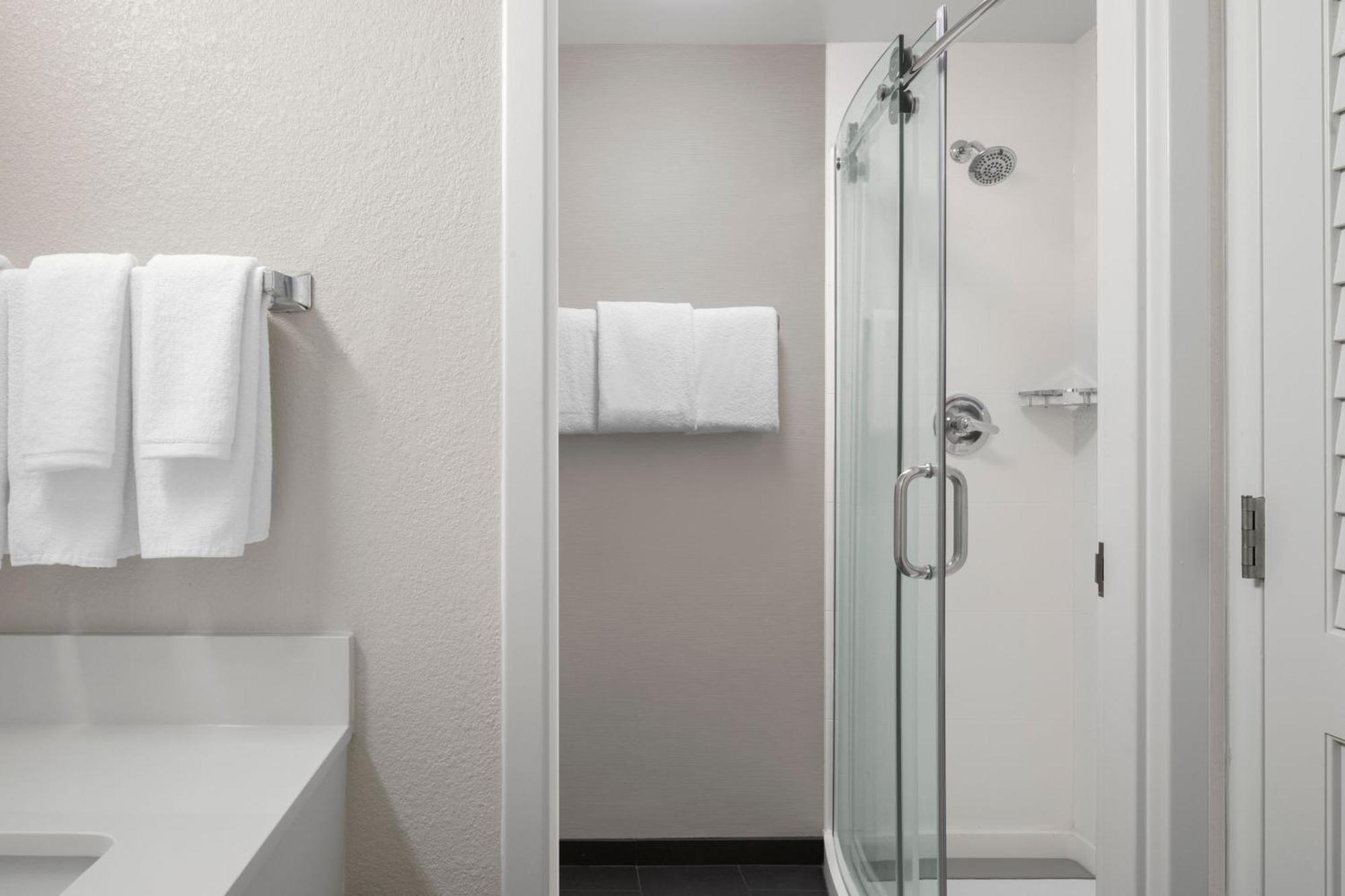 Courtyard By Marriott Little Rock West Hotel Bagian luar foto