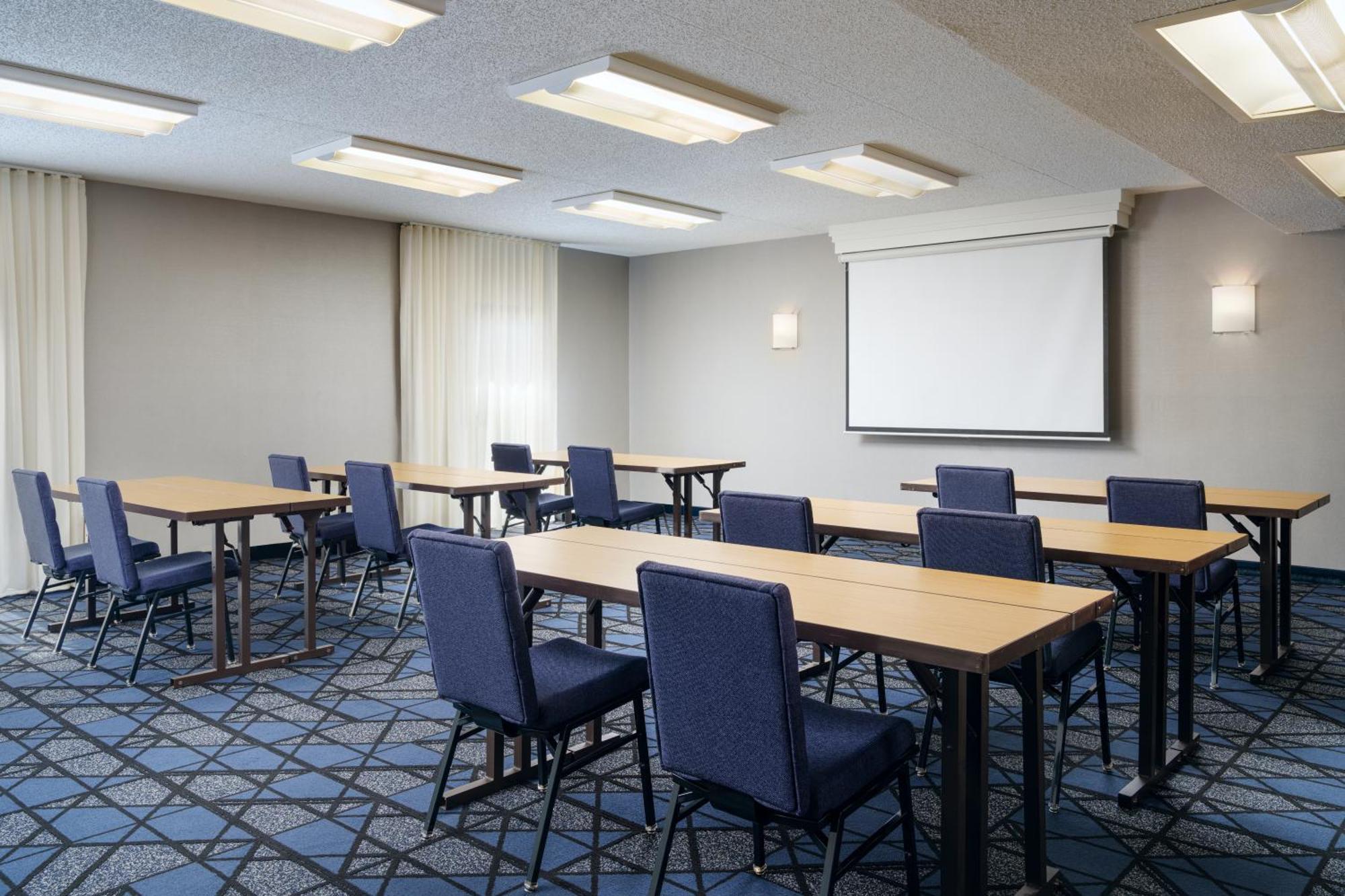 Courtyard By Marriott Little Rock West Hotel Bagian luar foto