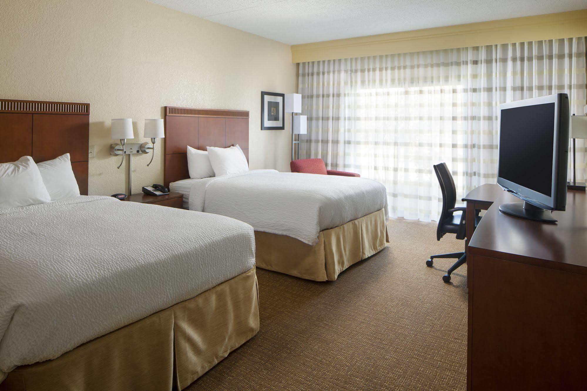 Courtyard By Marriott Little Rock West Hotel Bagian luar foto